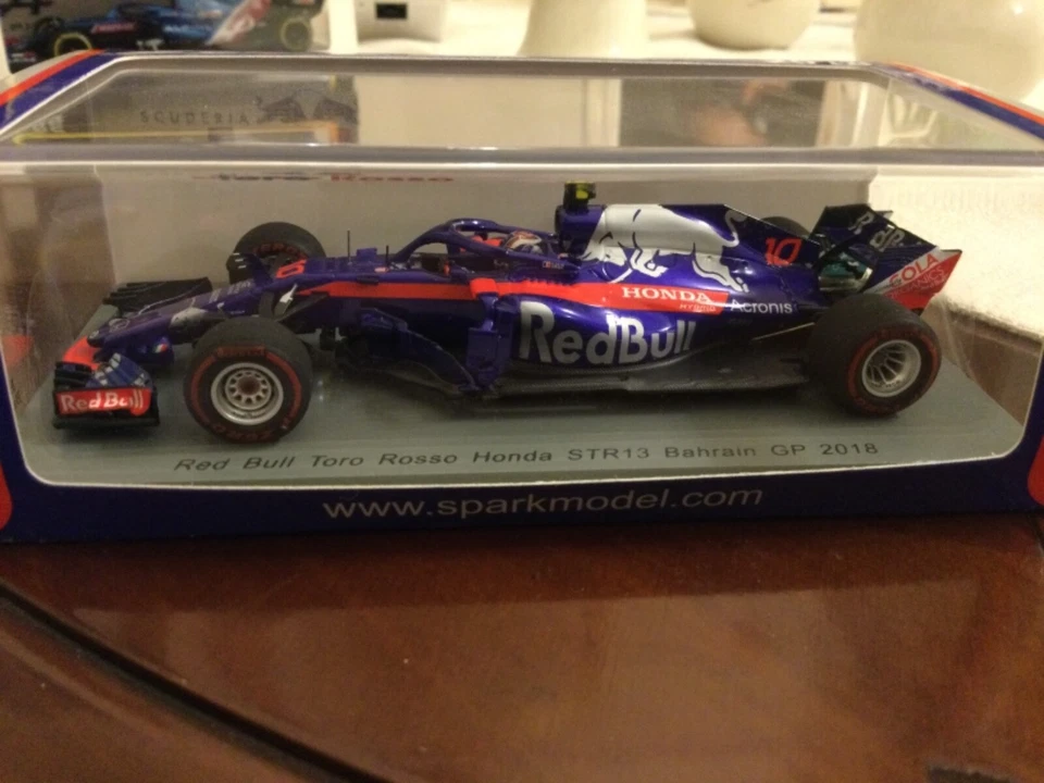 Spark S6047 Toro Rosso STR13 4th Bahrain GP 2019 Pierre Gasly RARO! - Immagine 1 di 1