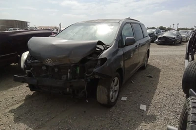 2012 Toyota Sienna Automatic Transmission OEM 178K Miles - LKQ434717659 - Image 1 of 4