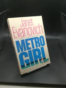 Metro Girl - Evanovich - HarperCollins, 2004 - Foto 1 di 1