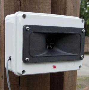 Abweisend Poller A Ultraschall für Eichhörnchen Und Nagetiere IN Version Ab Und - Bild 1 von 1