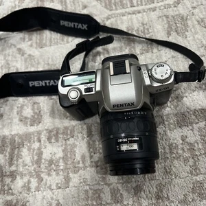 Pentax ZX-50 SLR 35mm Film Silver Camera 7280941 w/ Pentax 35-80 Lens WORKS - Picture 1 of 10
