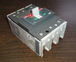 Nuevo interruptor de circuito ABB T max T35 150A 480V - Imagen 1 de 11