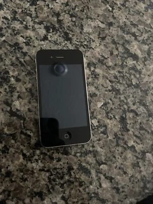 Apple iPhone 4 - 16 GB - Black (AT&T) needs a cord in good condition - Image 1 of 2