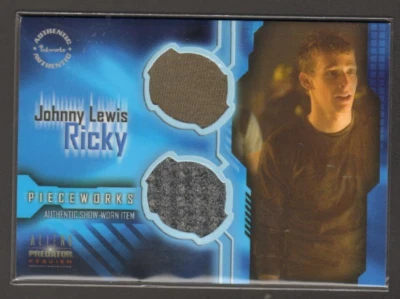 ALIENS vs PREDATOR REQUIEM PIECEWORKS DUAL COSTUME CARD PW-9 INKWORKS 2007 - Image 1 of 2