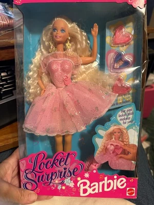 🌟 Locket Surprise Barbie Doll 1993 Mattel # 10963 NRFB - Image 1 of 4