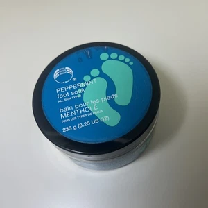 Remojo de pies reviviendo menta The Body Shop 8,25 oz - NUEVO - Imagen 1 de 2
