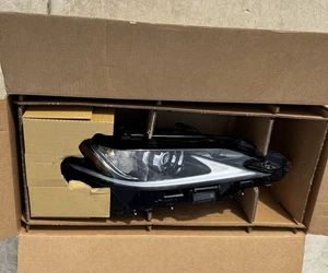 NEW Genuine Lexus 2022-25 Lexus ES Models RH LED Headlamp w Ballast  81110-06G50 - Bild 1 von 23