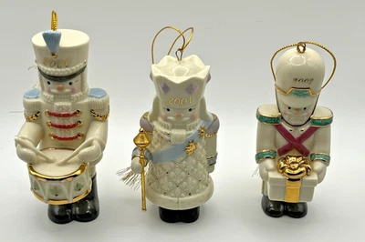 Lote de (3) Adornos Cascanueces Anuales Porcelana Lenox - 2000, 2001, 2002 Foto 1 de 3