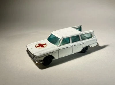 Ambulancia Husky Studebaker Wagonaire #74 Foto 1 de 4