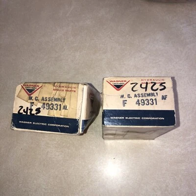 Lote de cilindros de rueda trasera Ford Falcon 1963-1967 NORS (2) ¡OEM! 49331AL Foto 1 de 4