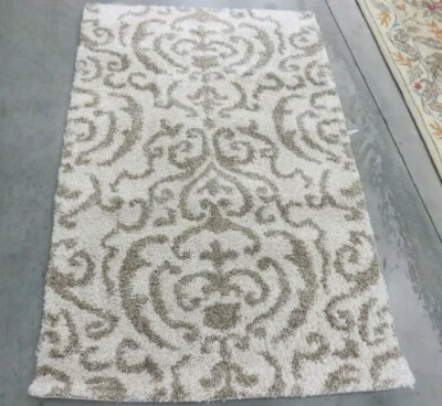 CREAM / BEIGE 3'-3" X 5'-3" Flaw in Rug, Reduced Price 1172593908 SG462-1113-3 - Image 1 of 4