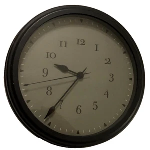 IKEA Vischan 21900 Belarus 12" Black Plastic Round Gray Quartz Analog Wall Clock - Picture 1 of 2