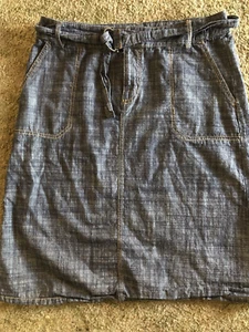 Liz Claiborne Denim Jean Skirt Women's Size 10 Knee Length w/ Belt - Picture 1 of 4