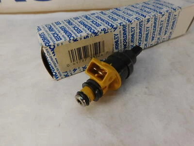 Fuel Injector for MITSUBISHI DODGE CHRYSLER   Beck/Arnley 158-0340 - Image 1 of 4