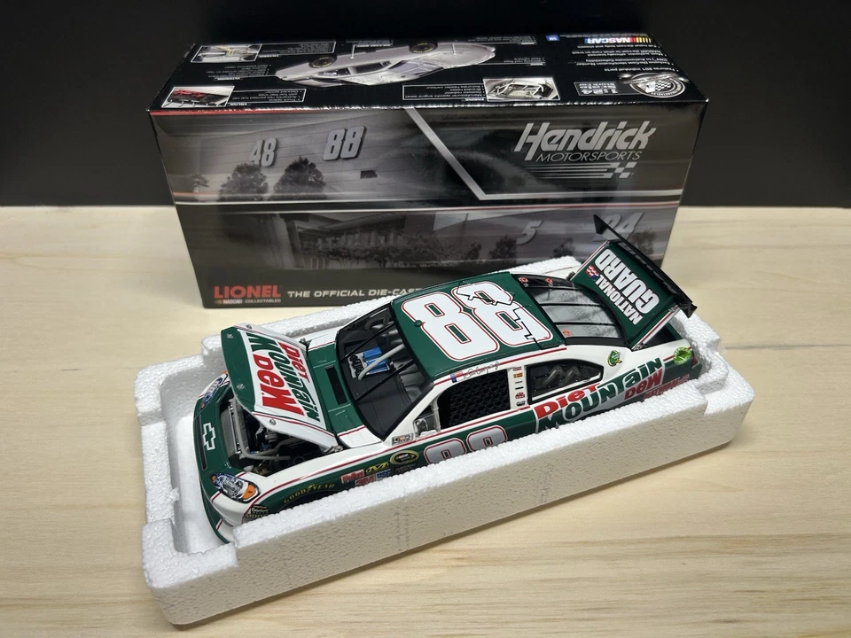 Dale Earnhardt Jr. 2011 1/24 Diet Mountain Dew Retro Impala NASCAR /2.278 Foto 1 de 4