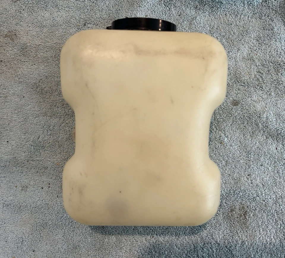 Pontiac Gto Lemans Tempest 1968 1969 1970 botella lavadora parabrisas original con tapa Foto 1 de 4