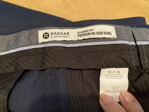 Navy Haggar Classic Fit Premium No Iron Khaki Flat Front Pants Mens 42x29 - Picture 1 of 2