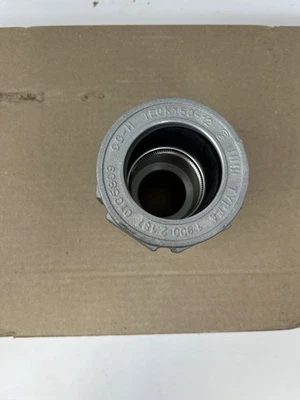 Eaton Crouse-Hinds Teck150-12 Teck Connectors / Cable Fittings, 1-1/2" Hub - Image 1 of 3