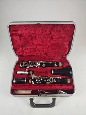 Vintage Bundy Selmer Goldentone Serie 215239 con Estuche Rígido Resonite Foto 1 de 4