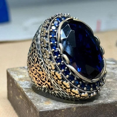 Anillo grande grabado turco hecho a mano con zafiro de plata 925 para hombre Foto 1 de 4