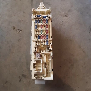 00 01 02 2002 MAZDA 626 FUSE BOX UNDER DASH 2.0L - Picture 1 of 8