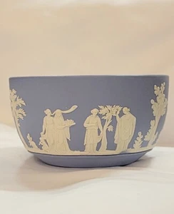 Antica ciotola diaspro Wedgwood blu e bianco figure greche con interno smaltato - Foto 1 di 17
