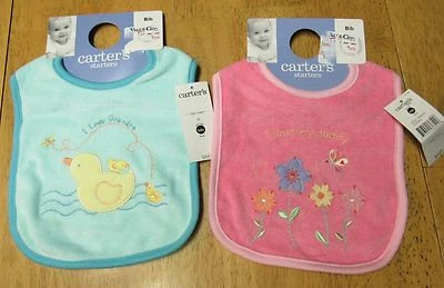 Novo com etiquetas Carter's Starters Vintage Two Terry ~ I love VOVÔ / I LOVE MY DADDY BIBS  - Imagem 1 de 3