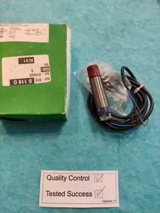 Sensor fotoeléctrico - universal -TELEMECANIQUE XUB5BPAWL2 NEW - Bild 1 von 4