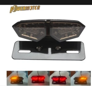 FANALE POSTERIORE MOTO LED FRECCE INTEGRATE CAFE RACER SCRAMBLER CUSTOM UNIVERS - Foto 1 di 12