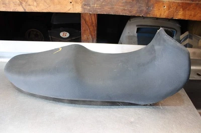 Suzuki Katana 750 GSX750F 1998 conjunto de asientos 45100-08F11-LN6 Foto 1 de 4