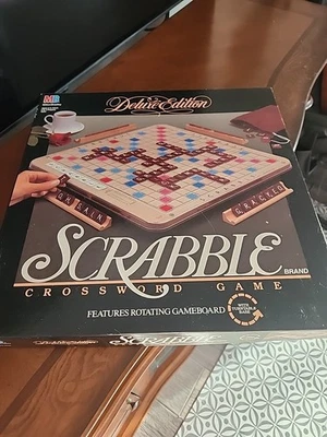 Scrabble Deluxe Edition 1989 Rotating Turntable Board Racks Tiles Complete USA  - Image 1 of 4