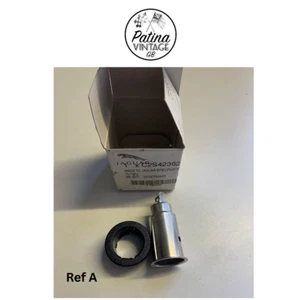 12v power outlet socket Genuine Jaguar Land Rover Part. - Picture 1 of 3