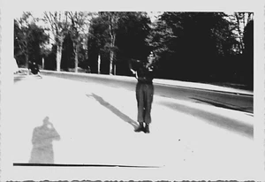 1945 WWII Wiesbaden Germany US Army Soldier GIs Vtg Photo Snapshot 3.5" x 5" - Picture 1 of 3