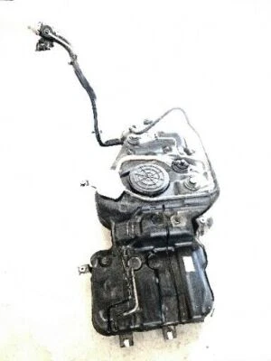 PORSCHE MACAN 2015-2022 MONTAJE TANQUE GASOLINA OEM Foto 1 de 4