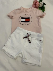 Baby Girls Tommy Hilfiger T-shirt And Shorts Set Summer Outfit Age 3-6 Months - Picture 1 of 4