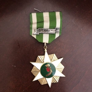 US ARMY VIETNAM WAR CAMPAIGN CHIEN-DICH BOI-TINH 1960 Medal w bar - Picture 1 of 7