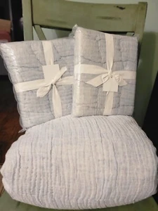 Housse de couette pleine reine en lin Pottery Barn Cloud et 2 shams bleu chambray - Photo 1/2