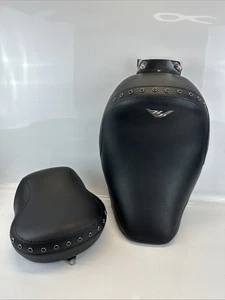 Original Harley Davidson 2 Person Seat Front & Rear Sections Buttons (U-32) - Picture 1 of 17