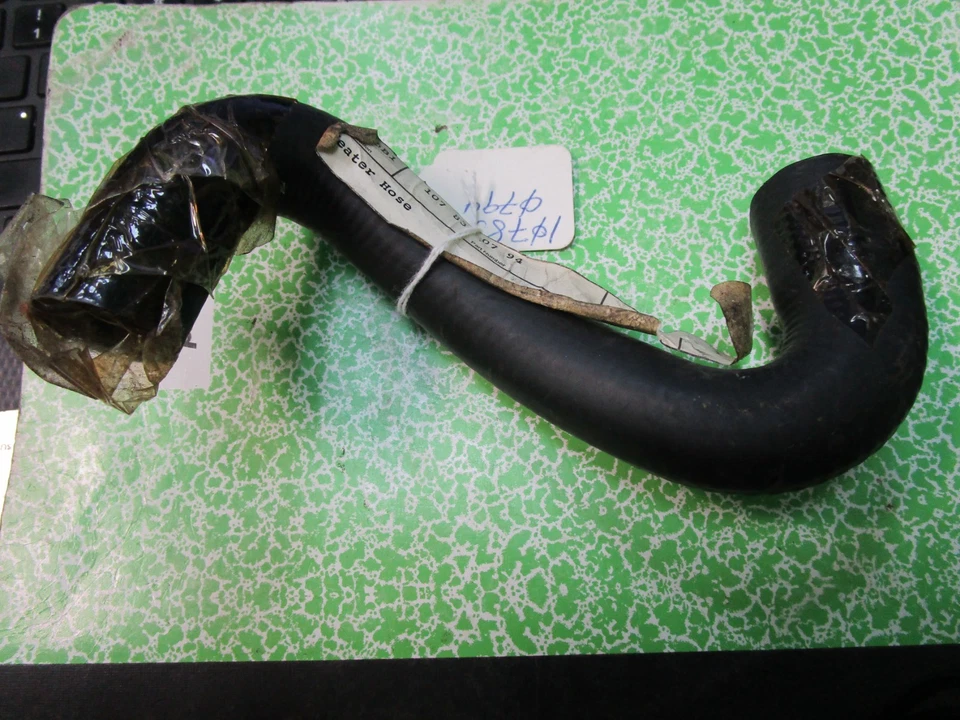 Manguera calefactora mercedes-benz r107, 350sl, 450sl, modelos 1972-1989 1078310794 Foto 1 de 1