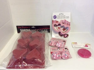 Valentinstag Bäcker Set - Ausstechform, Stempel, Cupcake Liner, 6-Herzform  - Bild 1 von 7