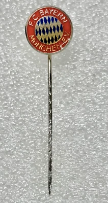 FC Bayern Munich Munchen E.V. Pin Esmaltado Insignia Fútbol Club Alemania (2) Foto 1 de 2
