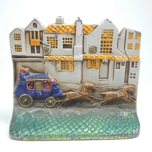 Cast Metal Bookend Streetscape Stagecoach British Street Houses Vintage - Picture 1 of 14
