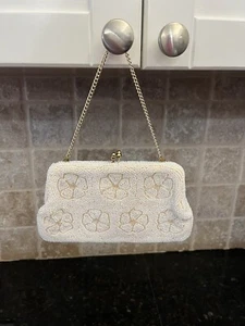 Vtg Beaded Clutch Purse Kiss Lock Frame Bag White Bridal Wedding Formal - Picture 1 of 5