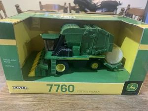 ERTL 7760 John Deere Cotton Picker 1/64 Scale Die Cast Metal Replica NIB - Picture 1 of 4