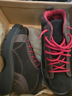 Botas de senderismo American Eagle Outfitters marrón con cordones para mujer talla 8 Foto 1 de 4