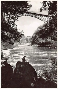 Zimbabwe - Victoria Falls - The brodge and boiling pot - Publ. The Rhodesia Rail - Picture 1 of 2