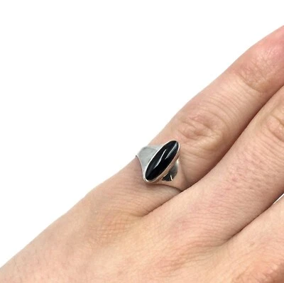 Anello in argento 925 gioiello smaltato nero vintage anello a fascia smalto 1... - Immagine 1 di 4