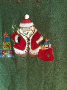 Christopher Banks Woman Pullover Sweater Green Size Large Santa Claus Embroider - Picture 1 of 19