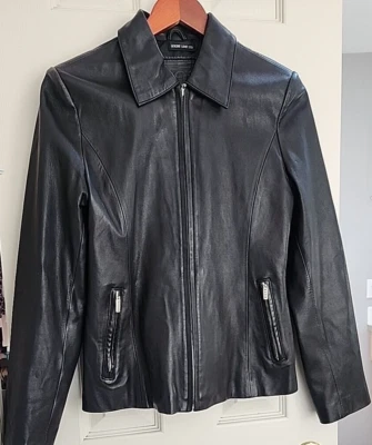 Abrigo Prestine Damas Hugo Boss 'Doble B' Lujo Piel de Cordero REF 72035 ¡Precio de venta sugerido por el fabricante 1050 USD! Foto 1 de 4