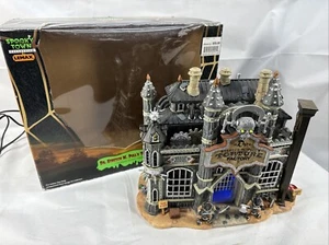 Lemax 2004 Spooky Town Halloween Dr Stretch N. Pull's Torture Factory -LESEN - Bild 1 von 18